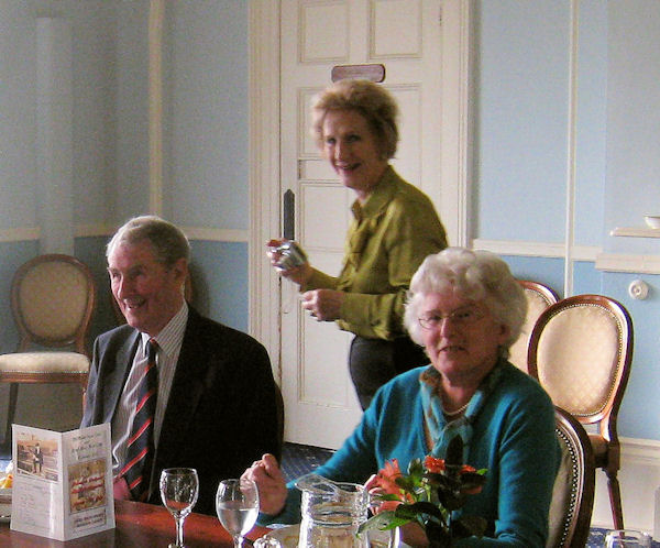 Bob Dowdell, Marian Ellerton &Diana Hall 